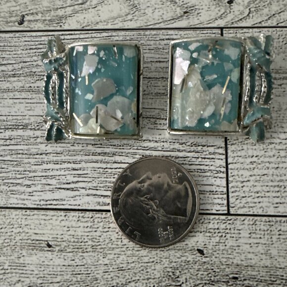 Vintage Clip On Earrings Blue Confetti Lucite Rectangle Silver Tone - Picture 3 of 5